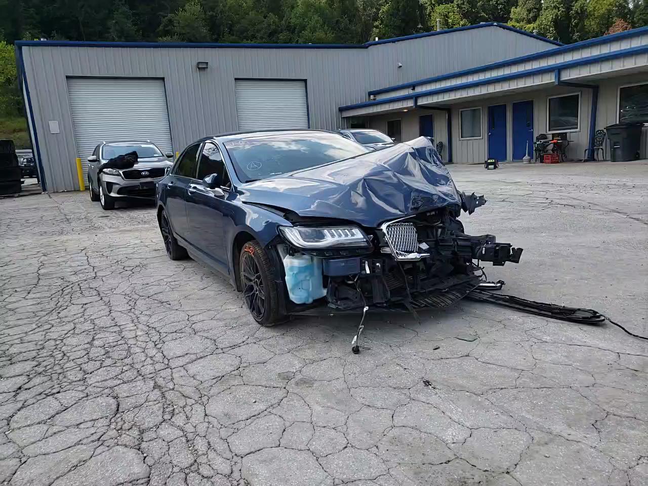 2018 LINCOLN MKZ PREMIE 3LN6L5B93JR604665