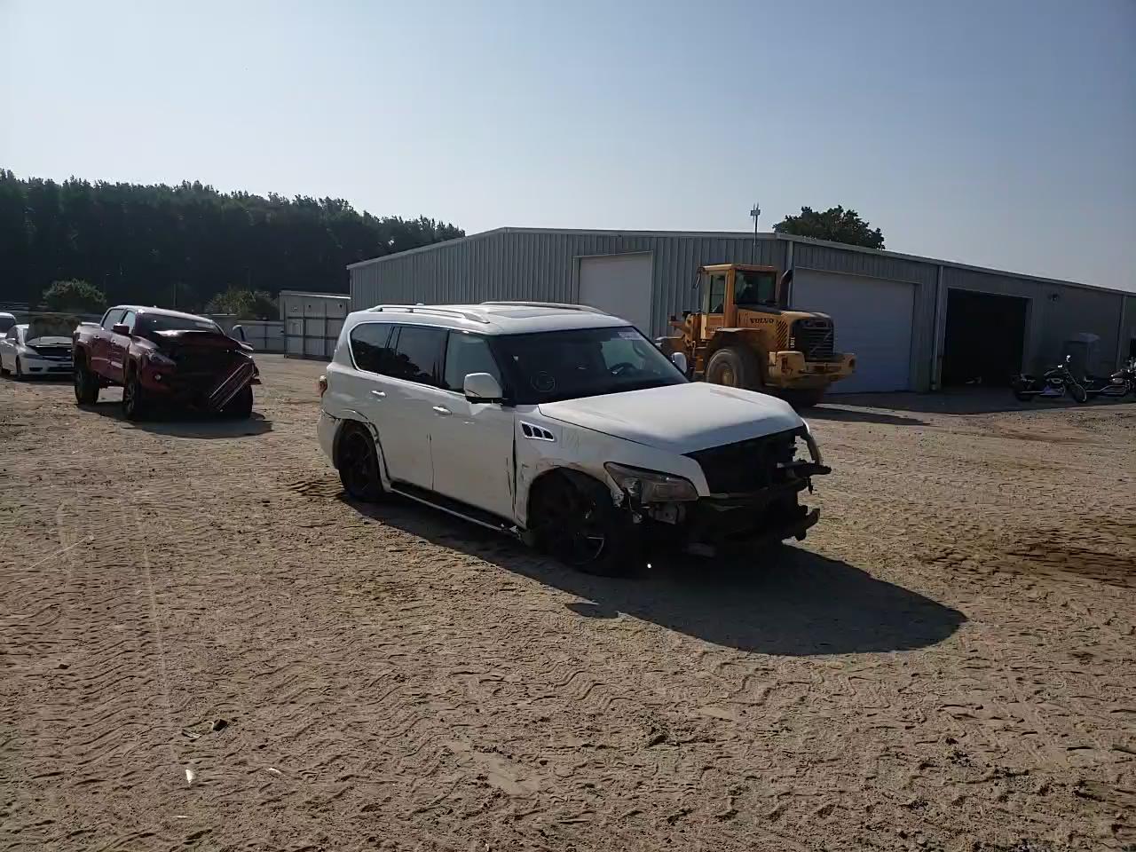 2011 INFINITI QX56 JN8AZ2NE7B9005032