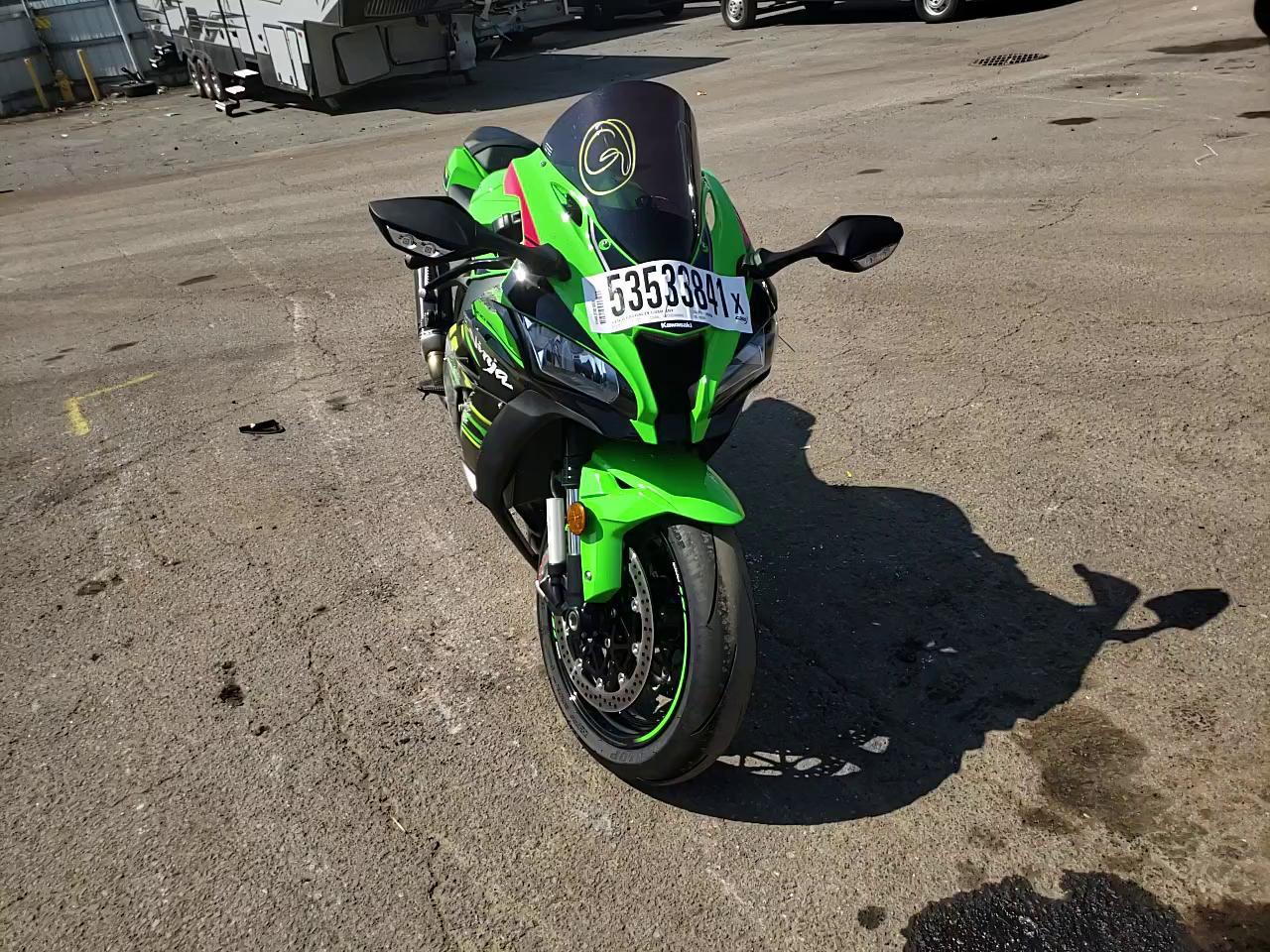 2019 KAWASAKI ZX1002 JKBZXVF11KA000284