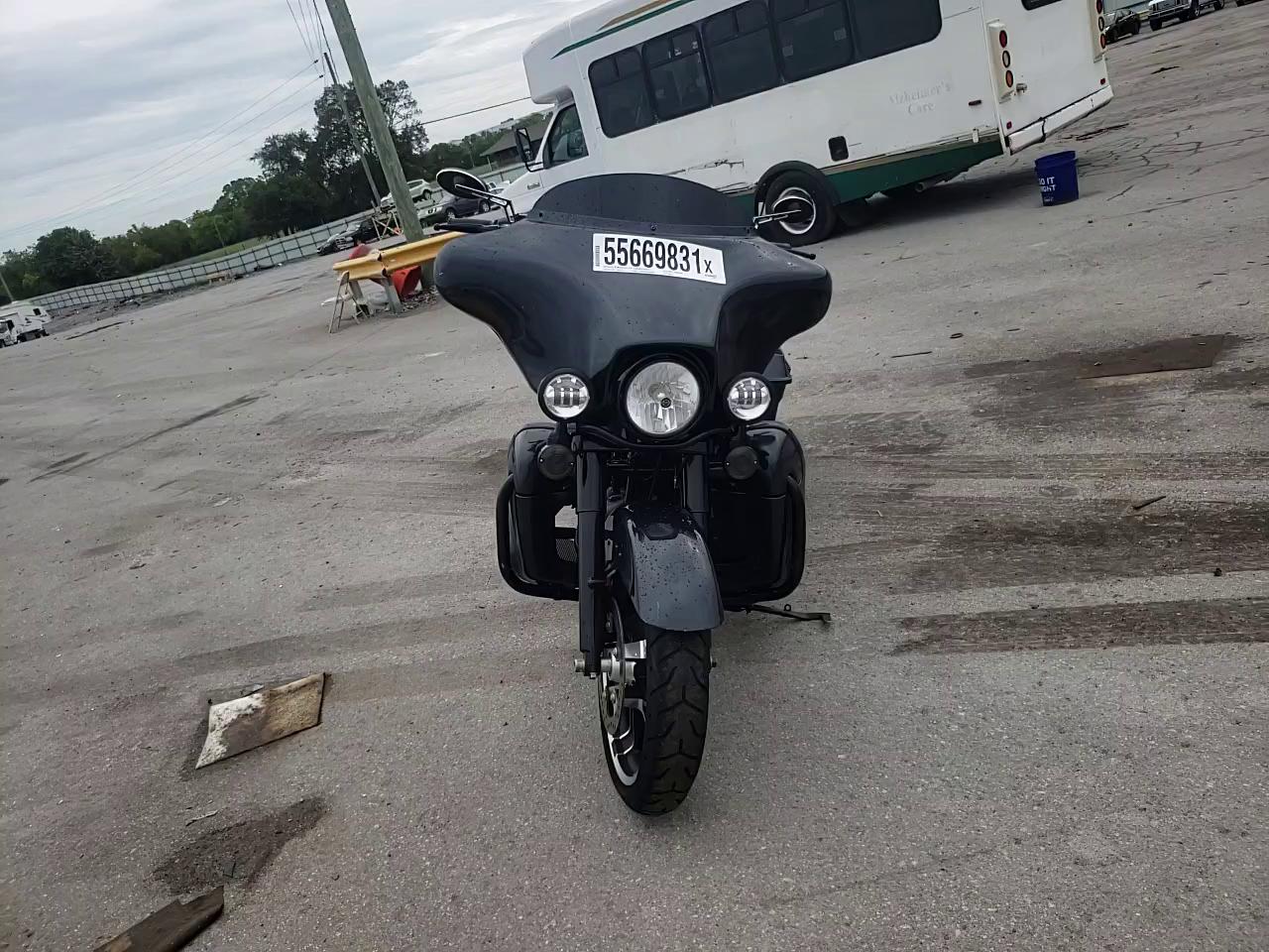 2008 HARLEY-DAVIDSON FLHTCUI 1HD1FC4108Y706307