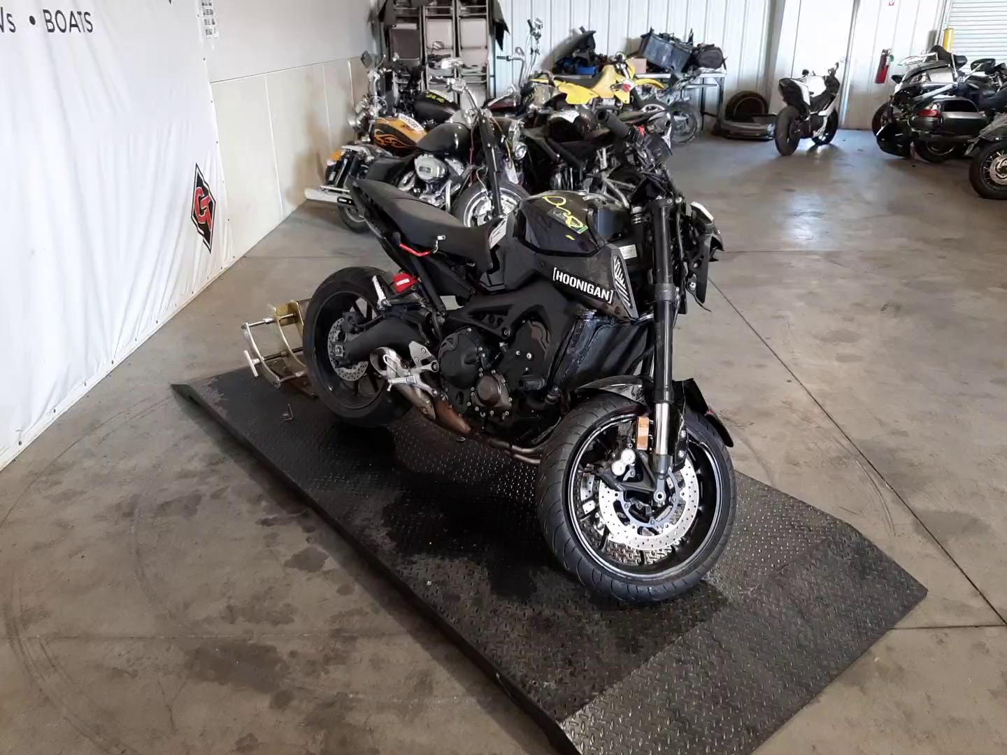 2016 YAMAHA FZ09 C JYARN33Y7GA003201