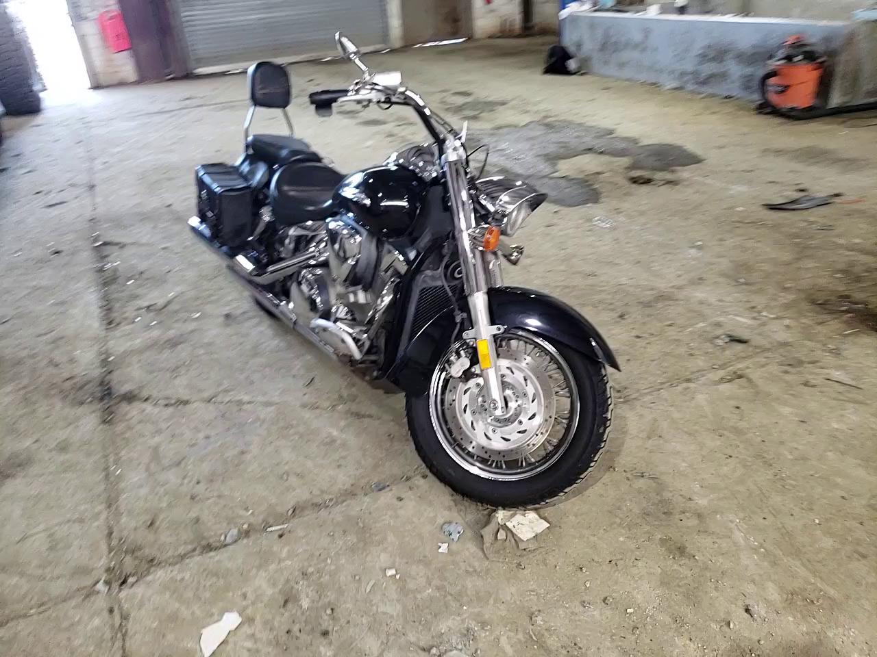 2003 HONDA VT1300 1HFSC52073A003976