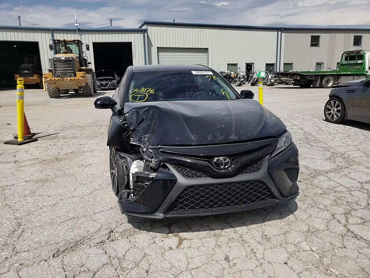 2018 TOYOTA CAMRY LE/S 4T1B11HK9JU043176