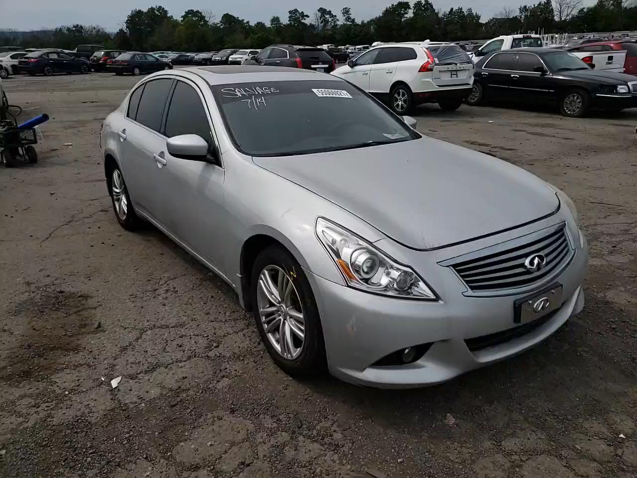 2017 INFINITI G37 5N1DL0MM9HC515378