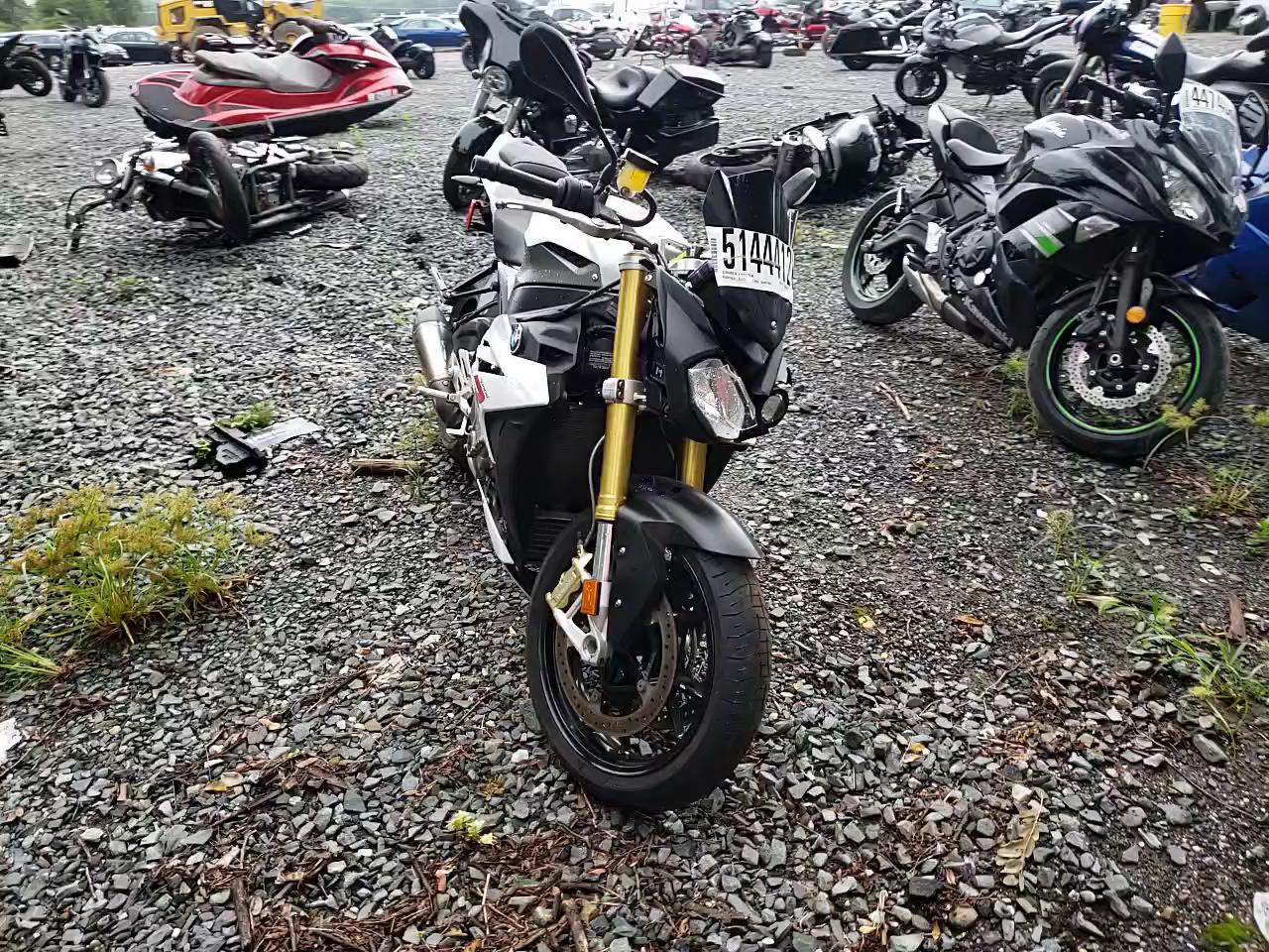 2015 BMW S 1000 R WB10D1203FZ199490