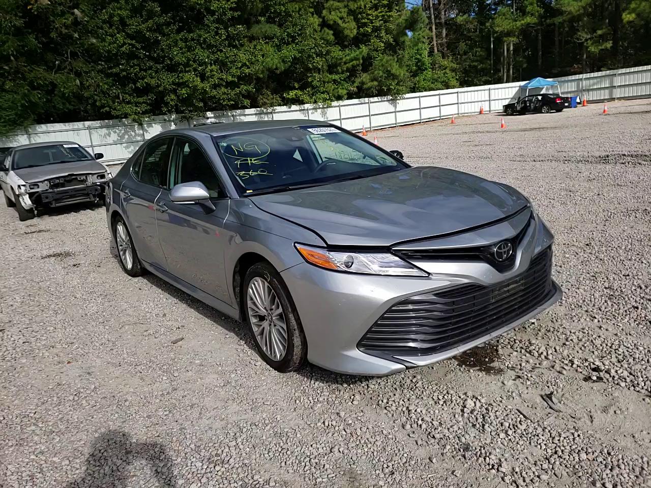 2019 TOYOTA CAMRY L/LE 4T1B11HKXKU761692