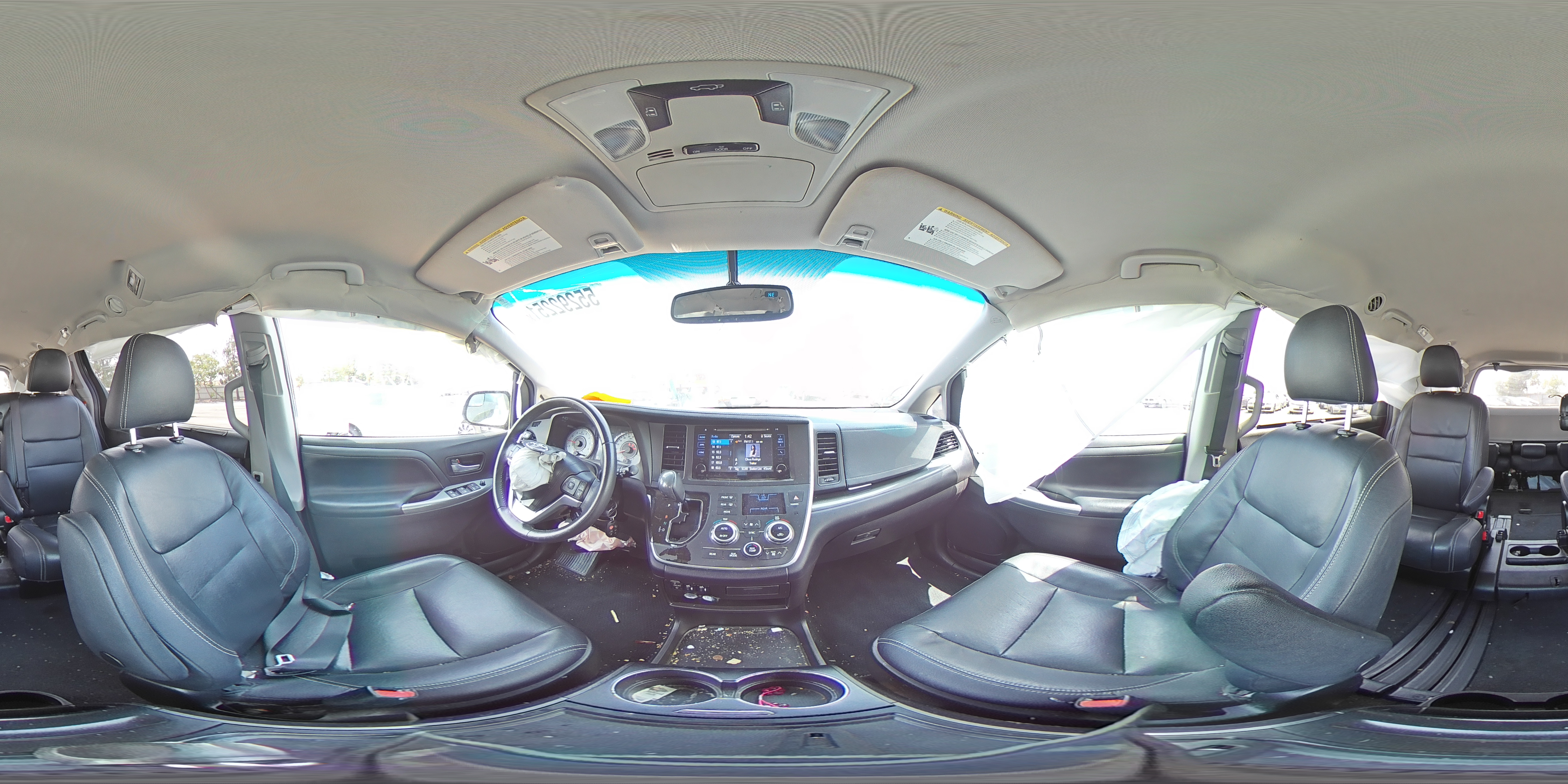 2017 TOYOTA SIENNA SE 5TDXZ3DC8HS793227