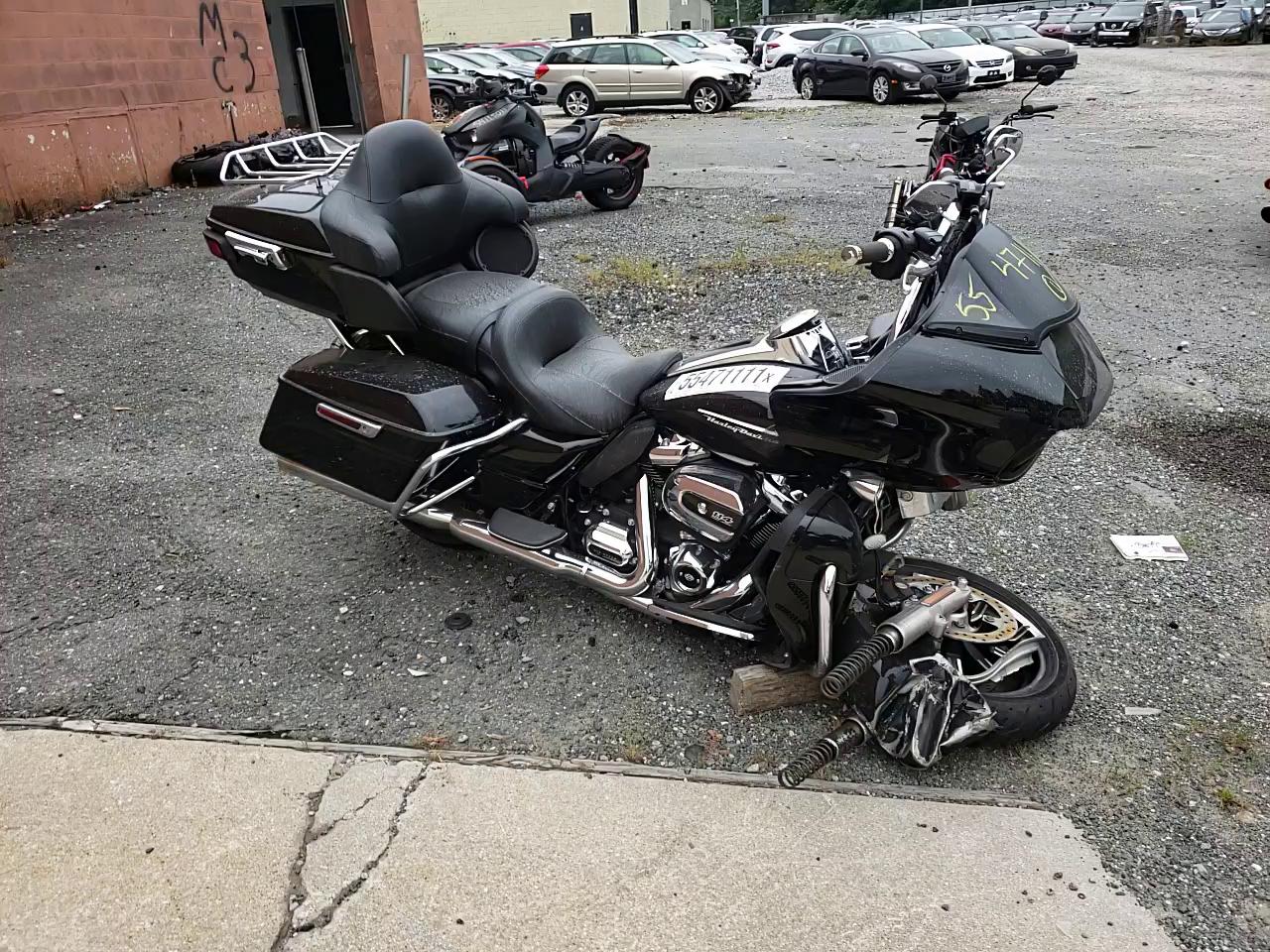 2019 HARLEY-DAVIDSON FLTRU 1HD1KGF1XKB683631