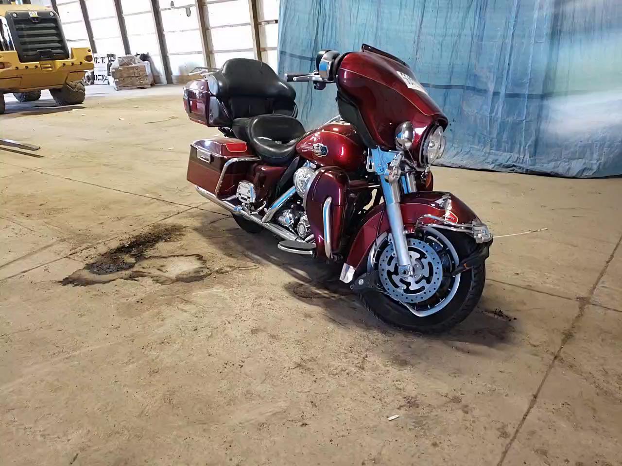 2008 HARLEY-DAVIDSON FLHTCUI 1HD1FC4128Y652881