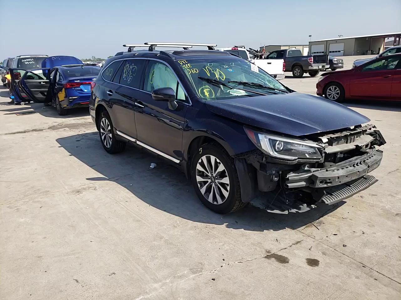 2018 SUBARU OUTBACK TO 4S4BSATC8J3209321