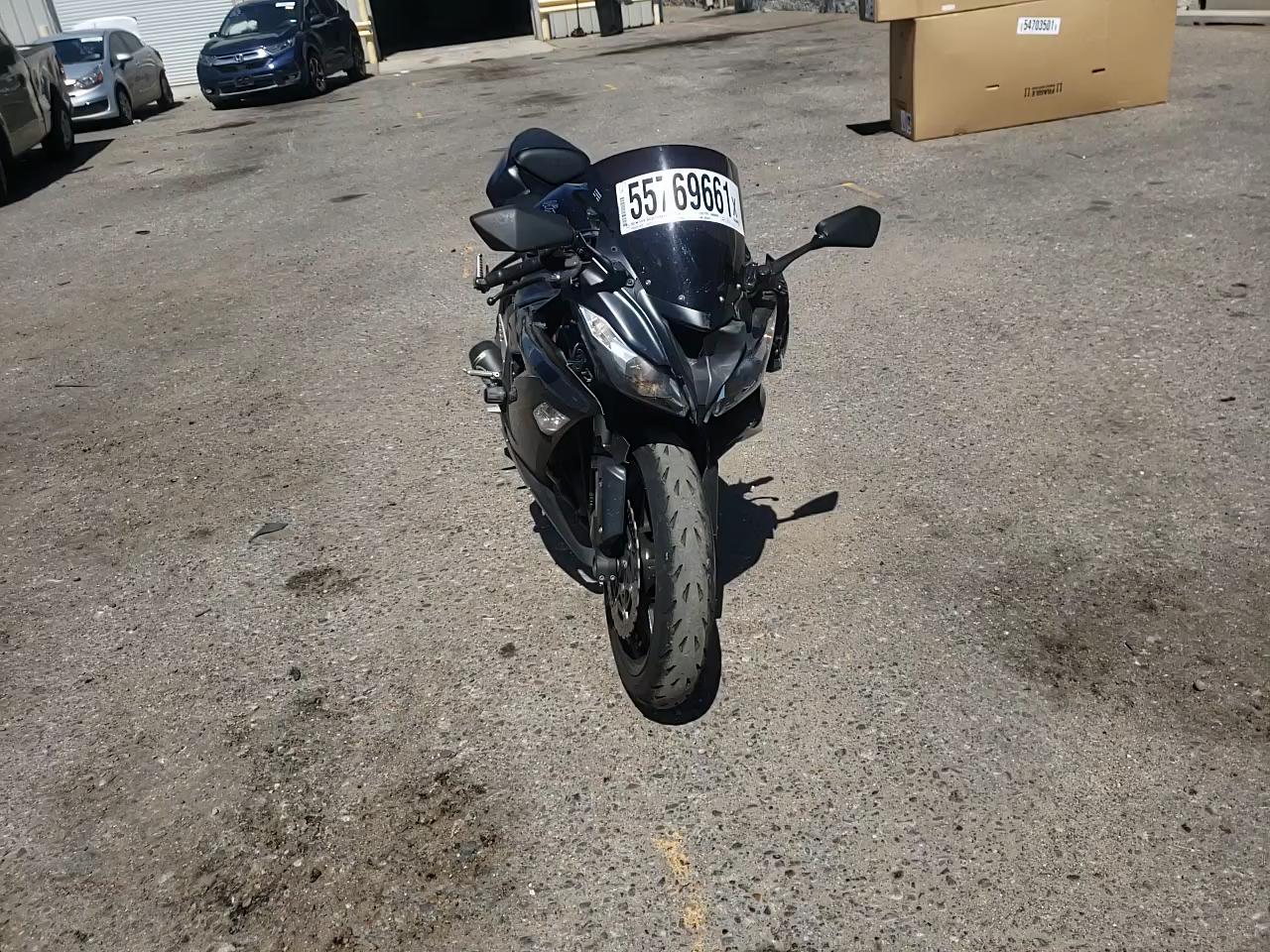 2013 KAWASAKI ZX636 E JKBZXJE12DA003854