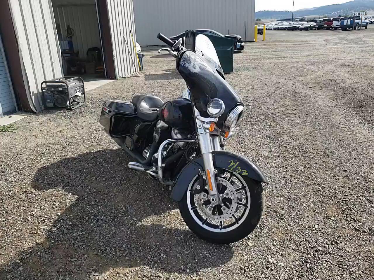 2019 HARLEY-DAVIDSON FLHT 1HD1FVC21KB658395