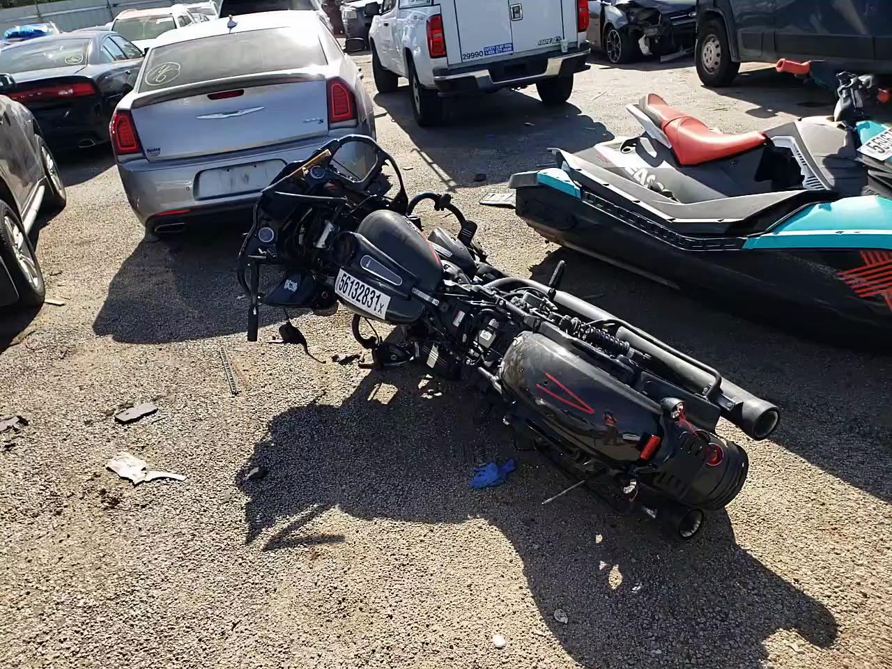 2019 HARLEY-DAVIDSON FLTRXS 1HD1KTP15KB600002