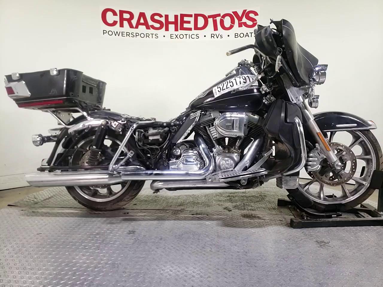 2011 HARLEY-DAVIDSON FLHTK 1HD1KEM14BB603635