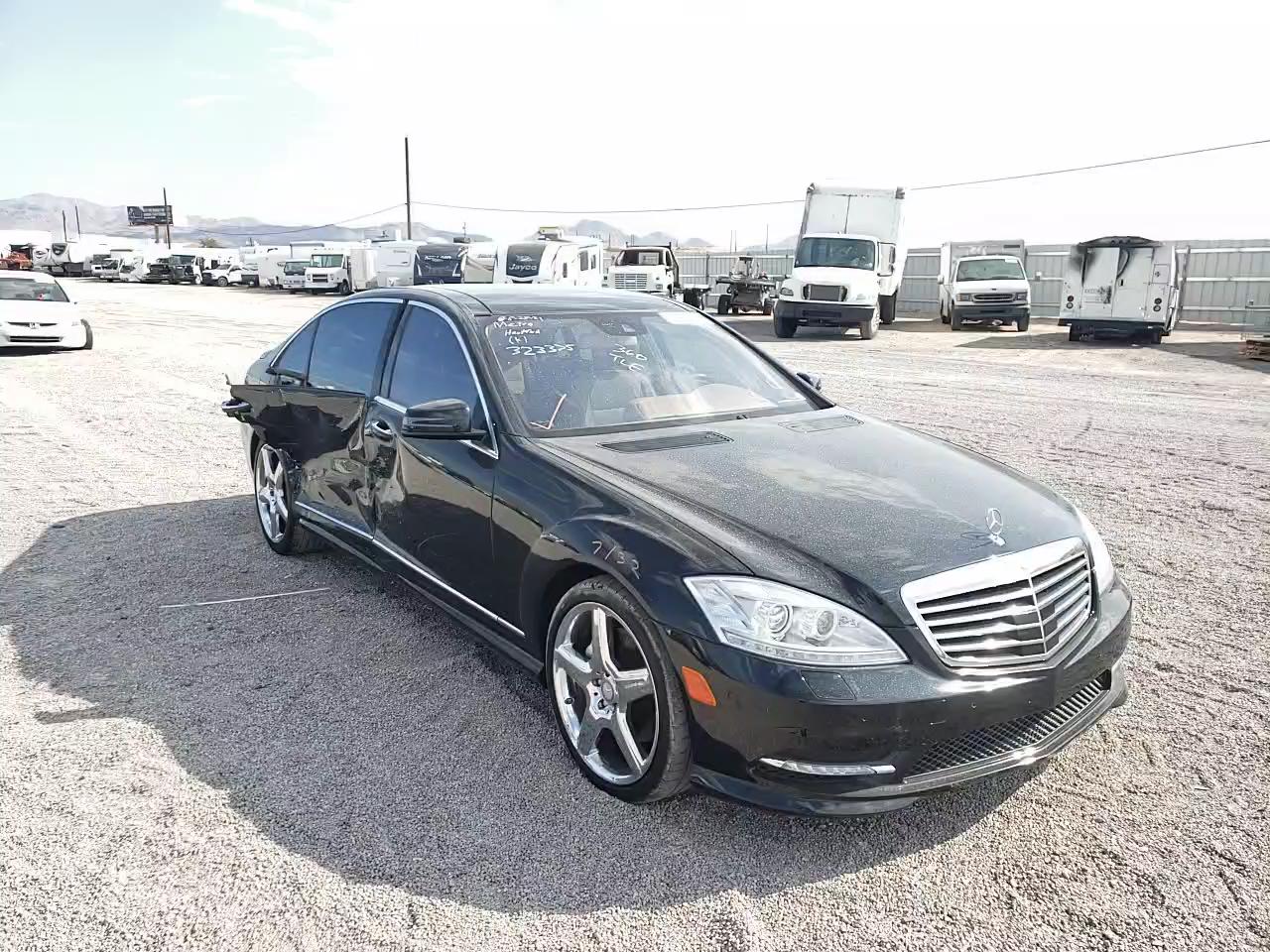 2013 MERCEDES-BENZ S550 WDDNG7DB6DA531022