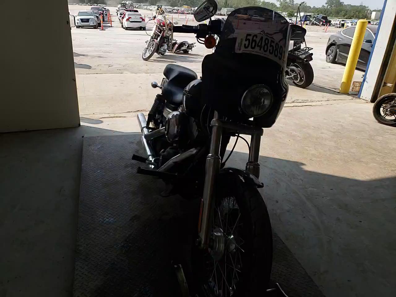 2011 HARLEY-DAVIDSON FXDB 1HD1GX412BC329049