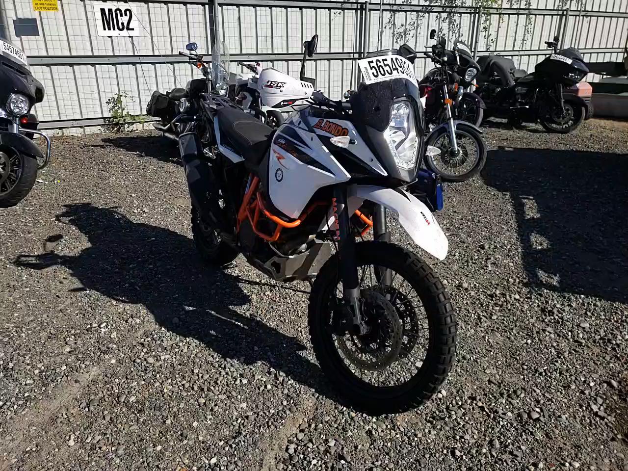 2017 KTM 1090 ADVEN VBKV49401HM975666