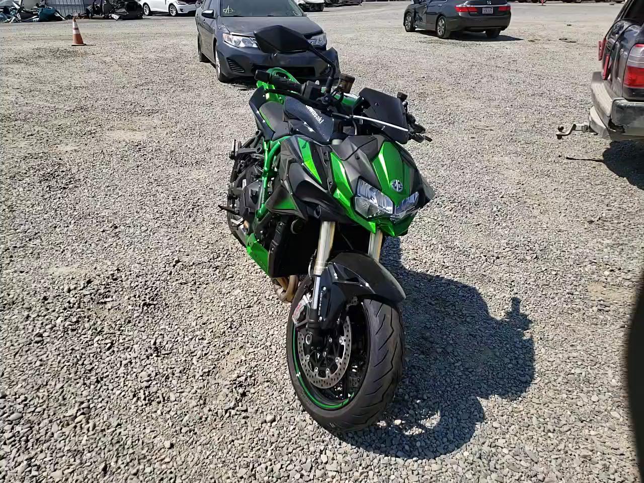 2021 KAWASAKI ZR1000 L JKAZRCL1XMA000066