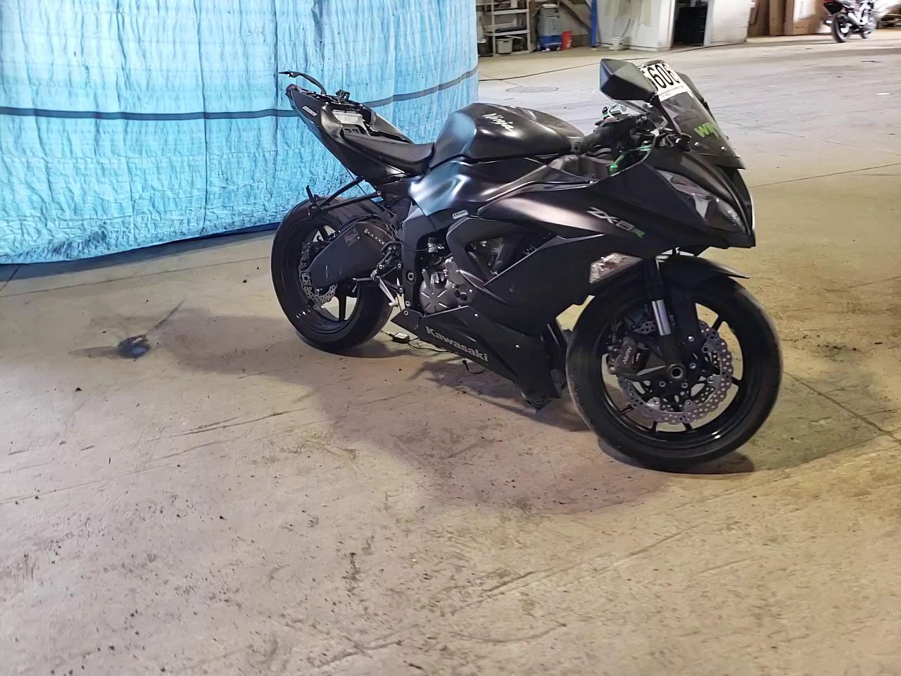 2015 KAWASAKI ZX636 E JKBZXJE19FA015406