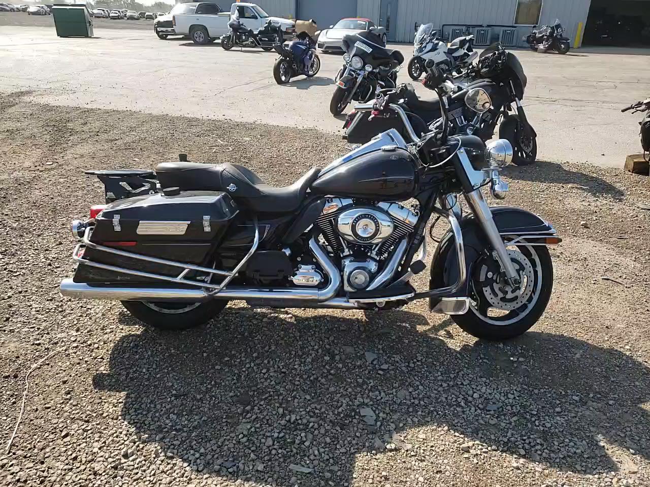 2011 HARLEY-DAVIDSON FLHP 1HD1FHM17BB625554