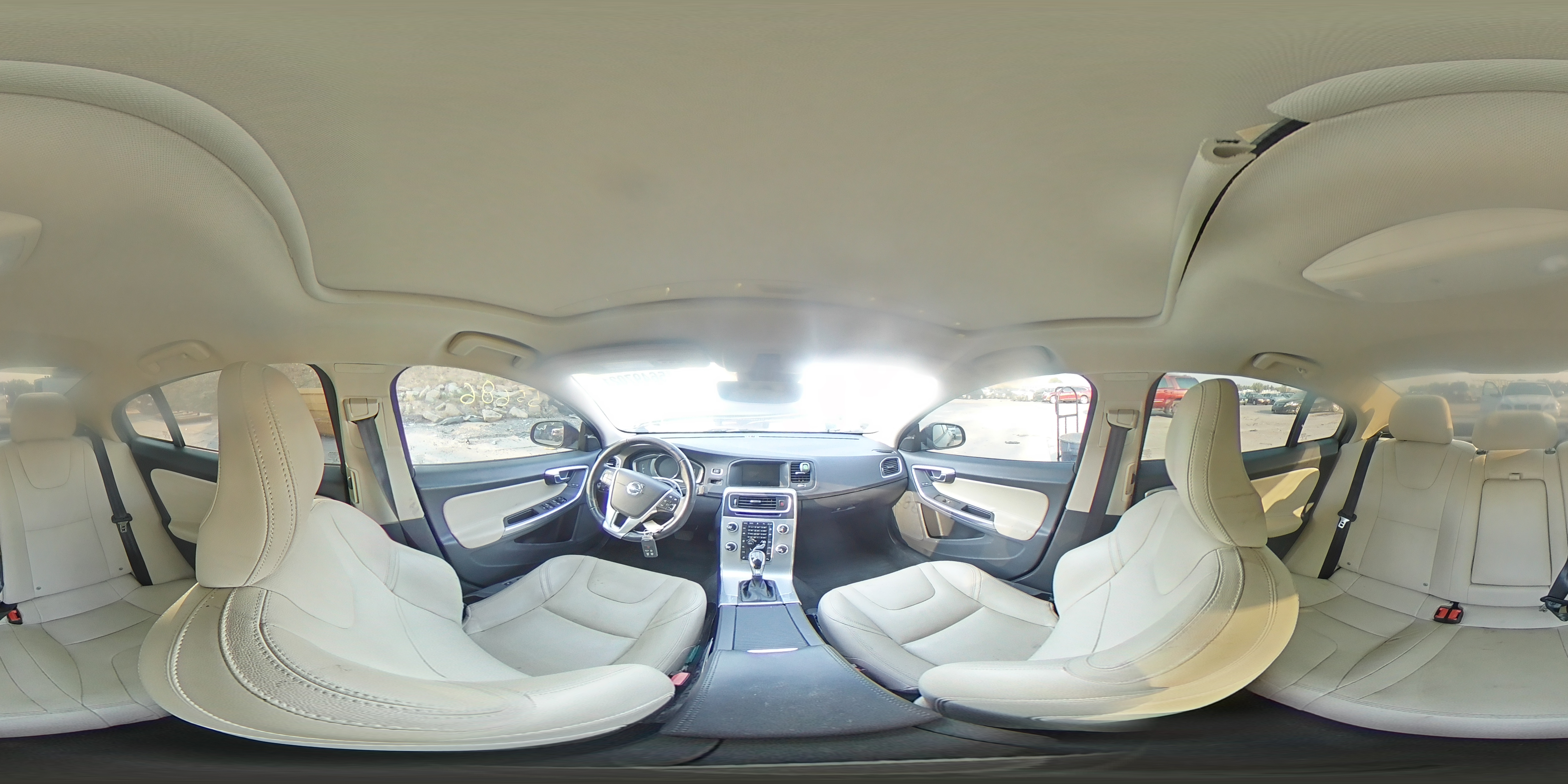 2018 VOLVO S60 DYNAMI YV140MTLXJ2451807