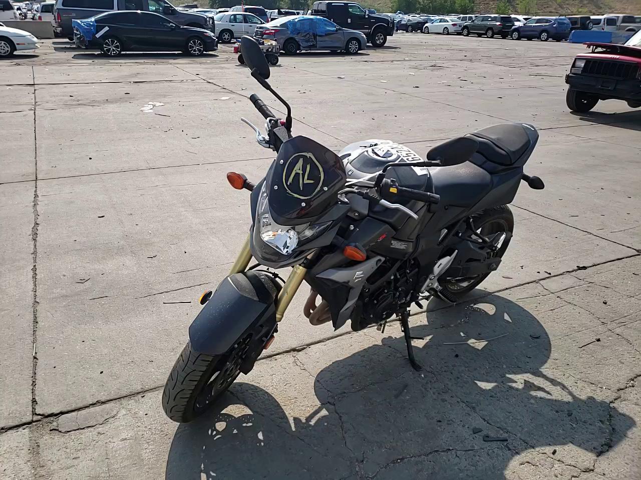 2015 SUZUKI GSX-S750 JS1GR7NA8F2100384