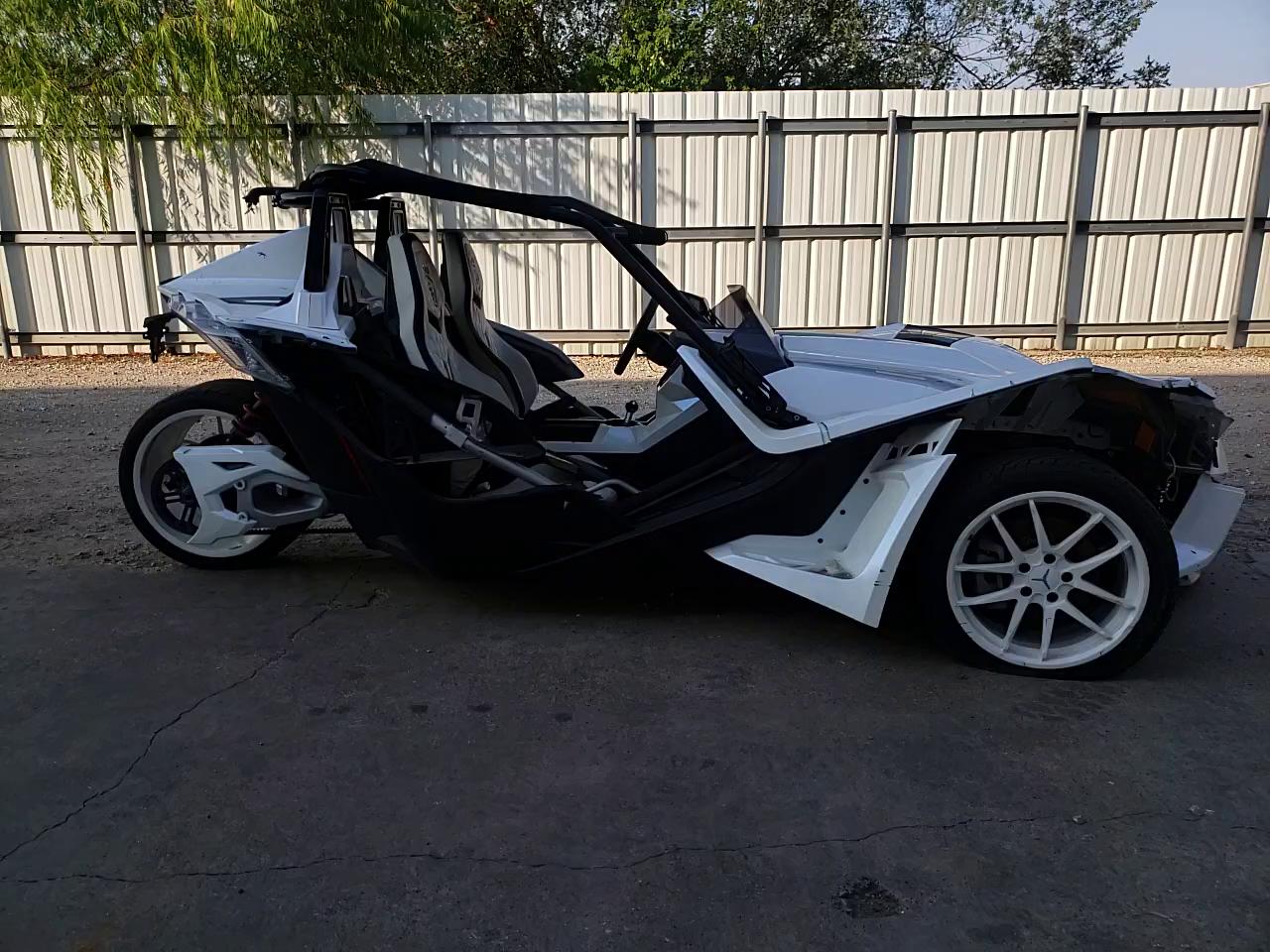 2017 POLARIS SLINGSHOT 57XAARFA2H8120389