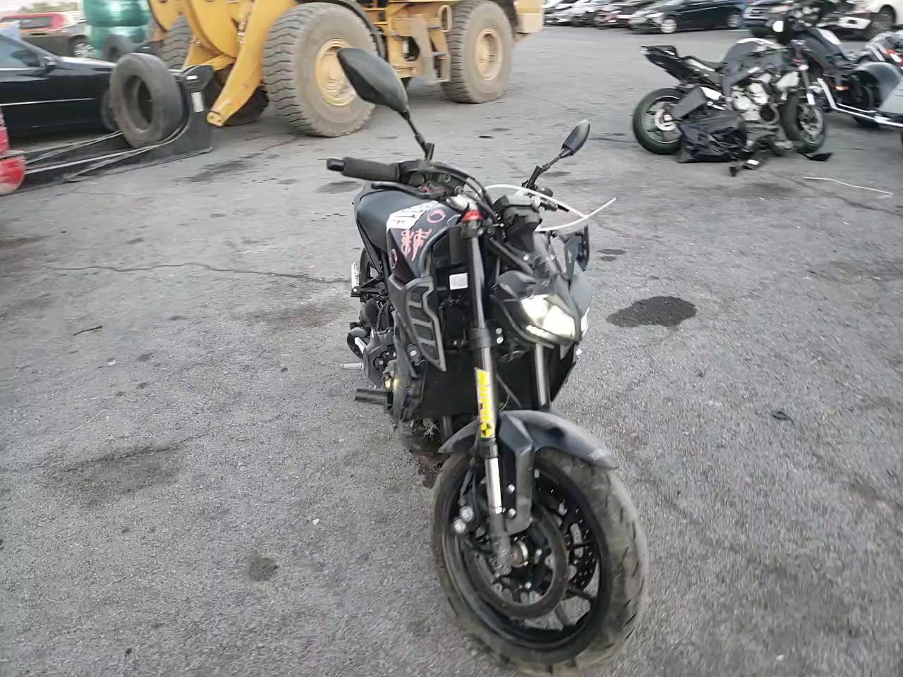 2019 YAMAHA MT09 C JYARN53Y5KA001452