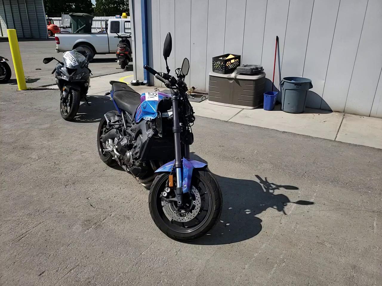 2016 YAMAHA FZ09 C JYARN33Y6GA002749