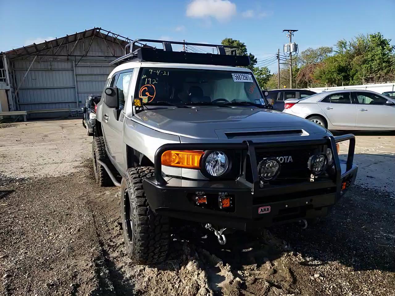 2012 TOYOTA FJ CRUISER JTEBU4BF3CK120160