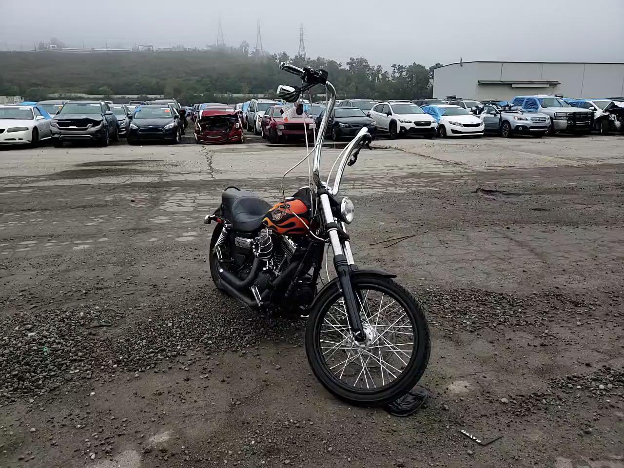 2015 HARLEY-DAVIDSON FXDWG DYNA 1HD1GPM15FC311120