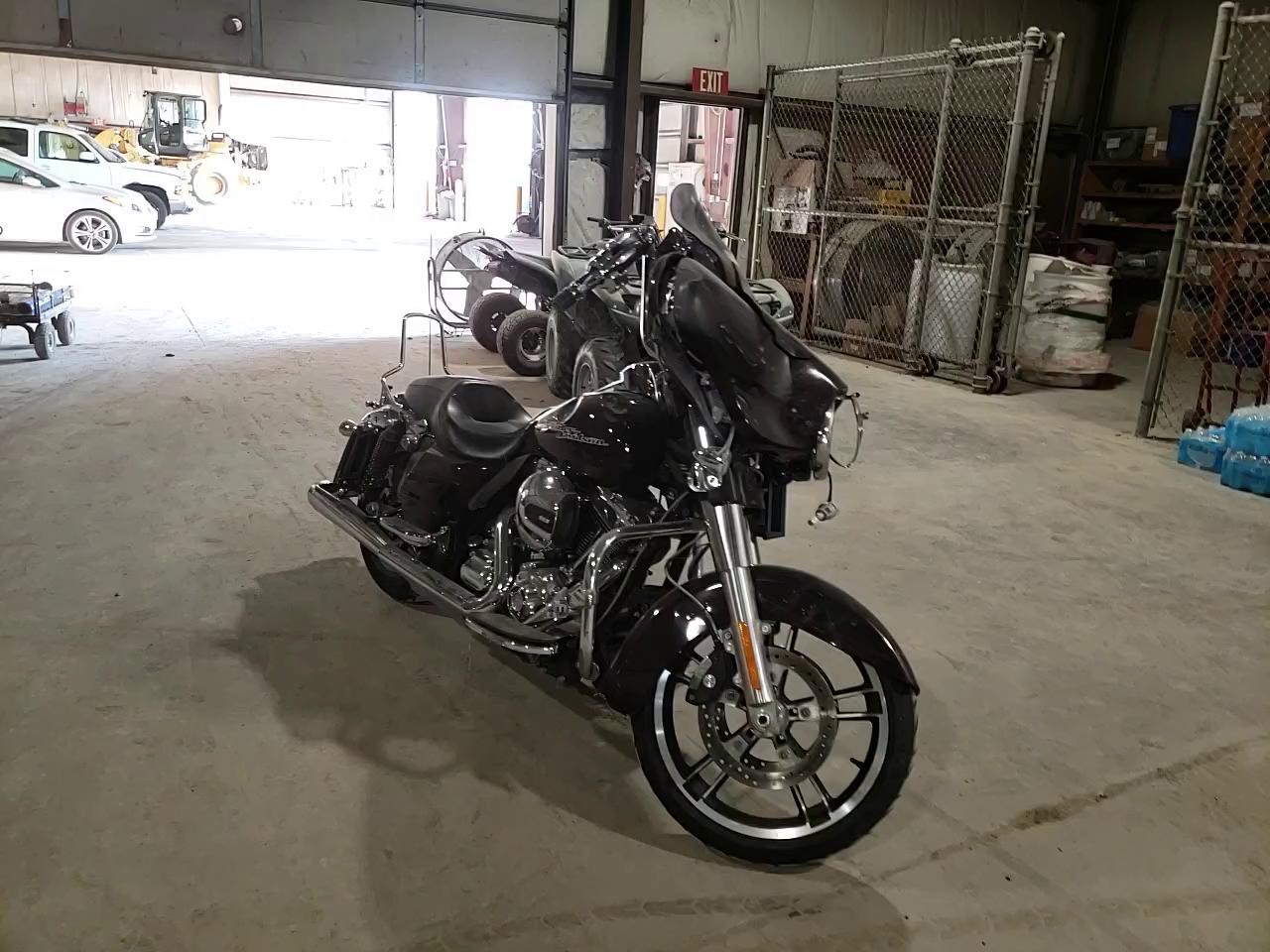 2014 HARLEY-DAVIDSON FLHXS STRE 1HD1KRM1XEB702164