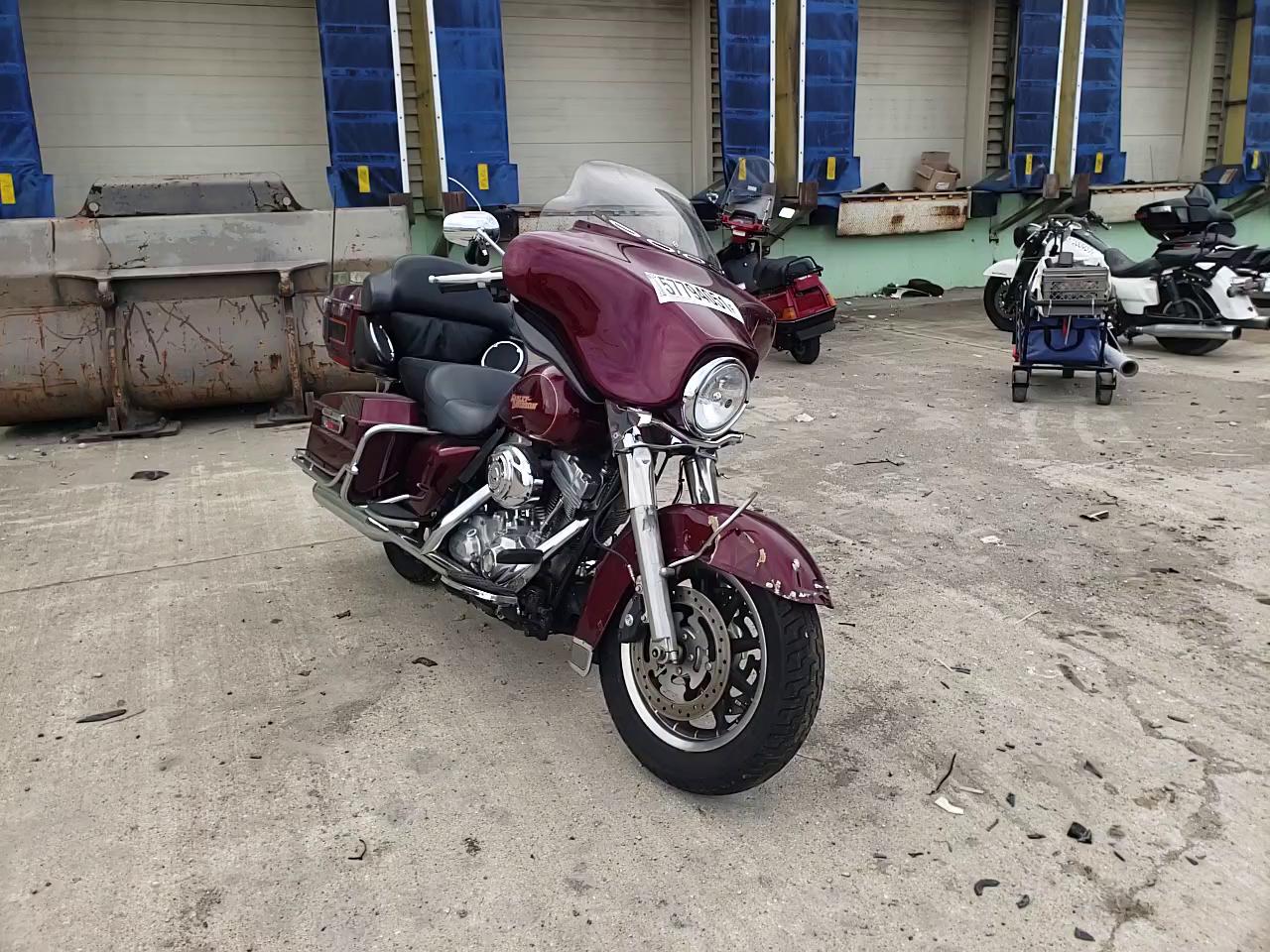 2008 HARLEY-DAVIDSON FLHT 1HD1FV41X8Y670976