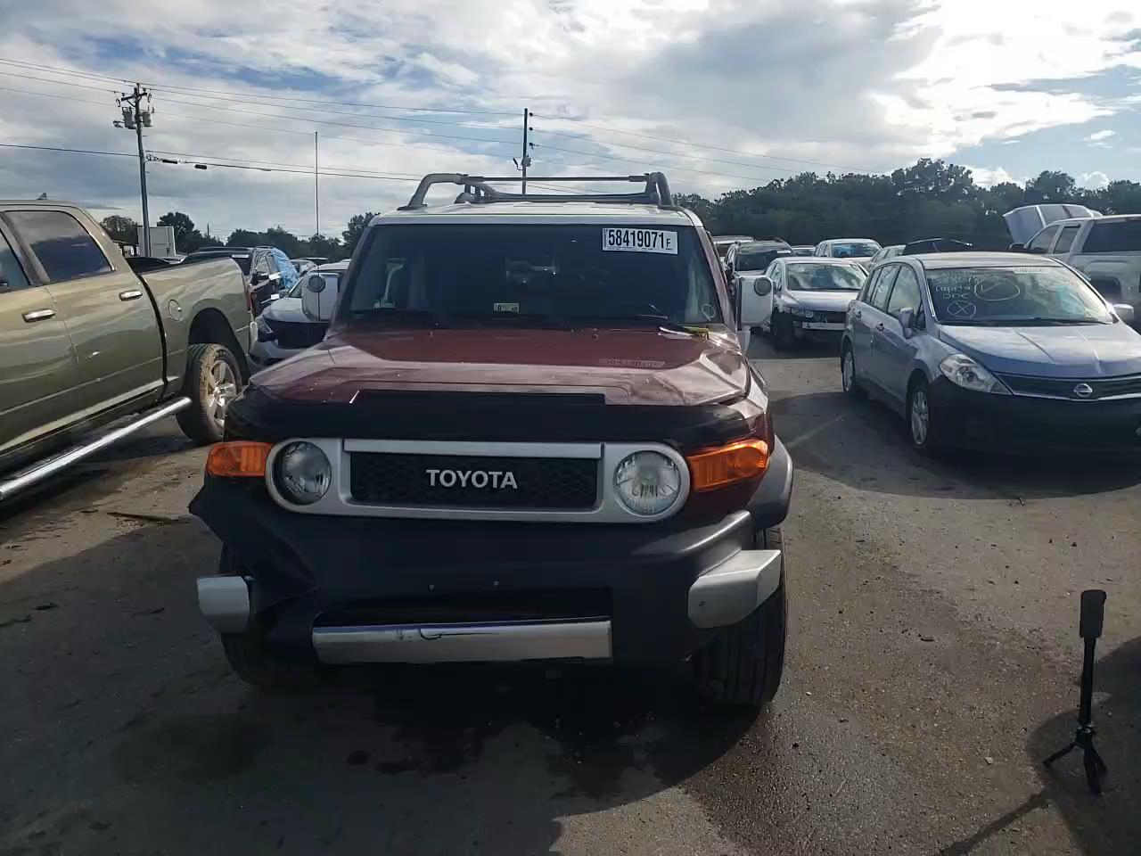 2010 TOYOTA FJ CRUISER JTEBU4BF0AK082562