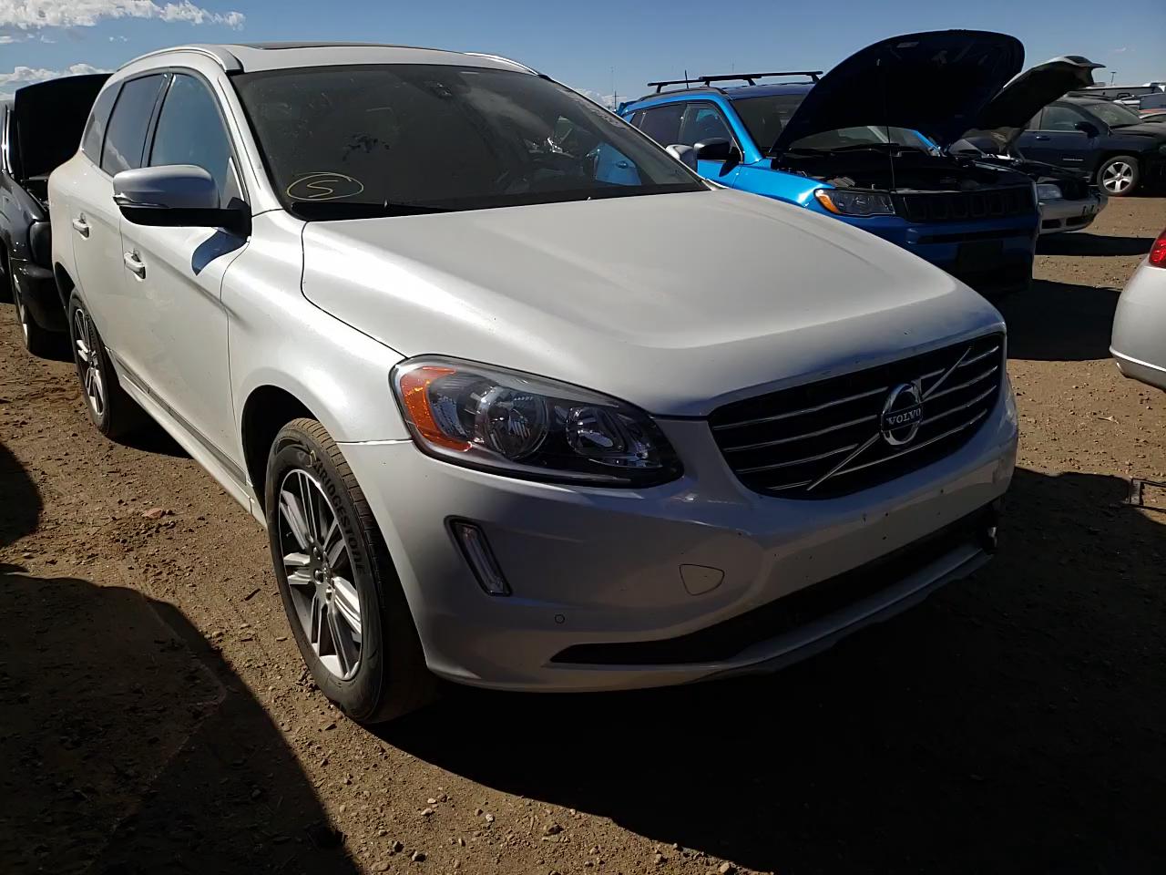 2016 VOLVO XC60 T6 PR YV4902RK7G2792120