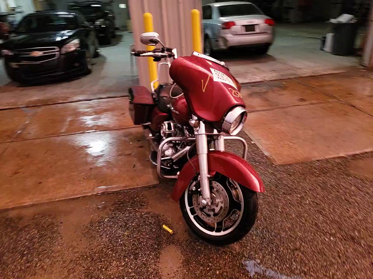 2010 HARLEY-DAVIDSON FLHX 1HD1KB410AB627833