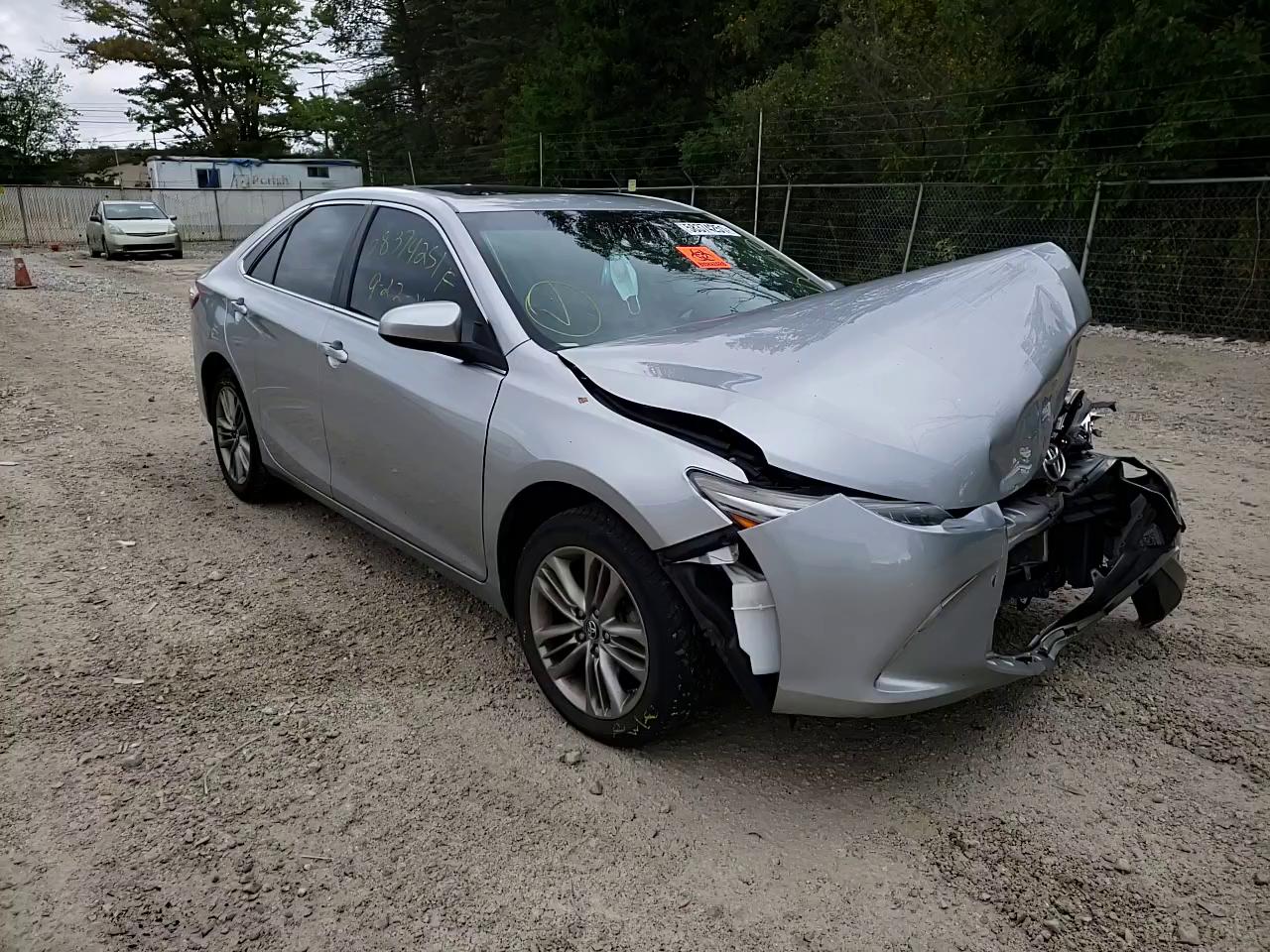 2016 TOYOTA CAMRY LE/X 4T1BF1FK0GU562579