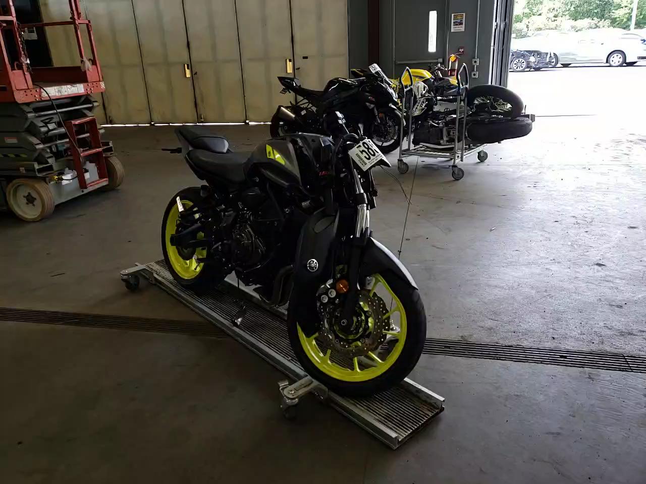 2018 YAMAHA MT07 JYARM27E6JA000813