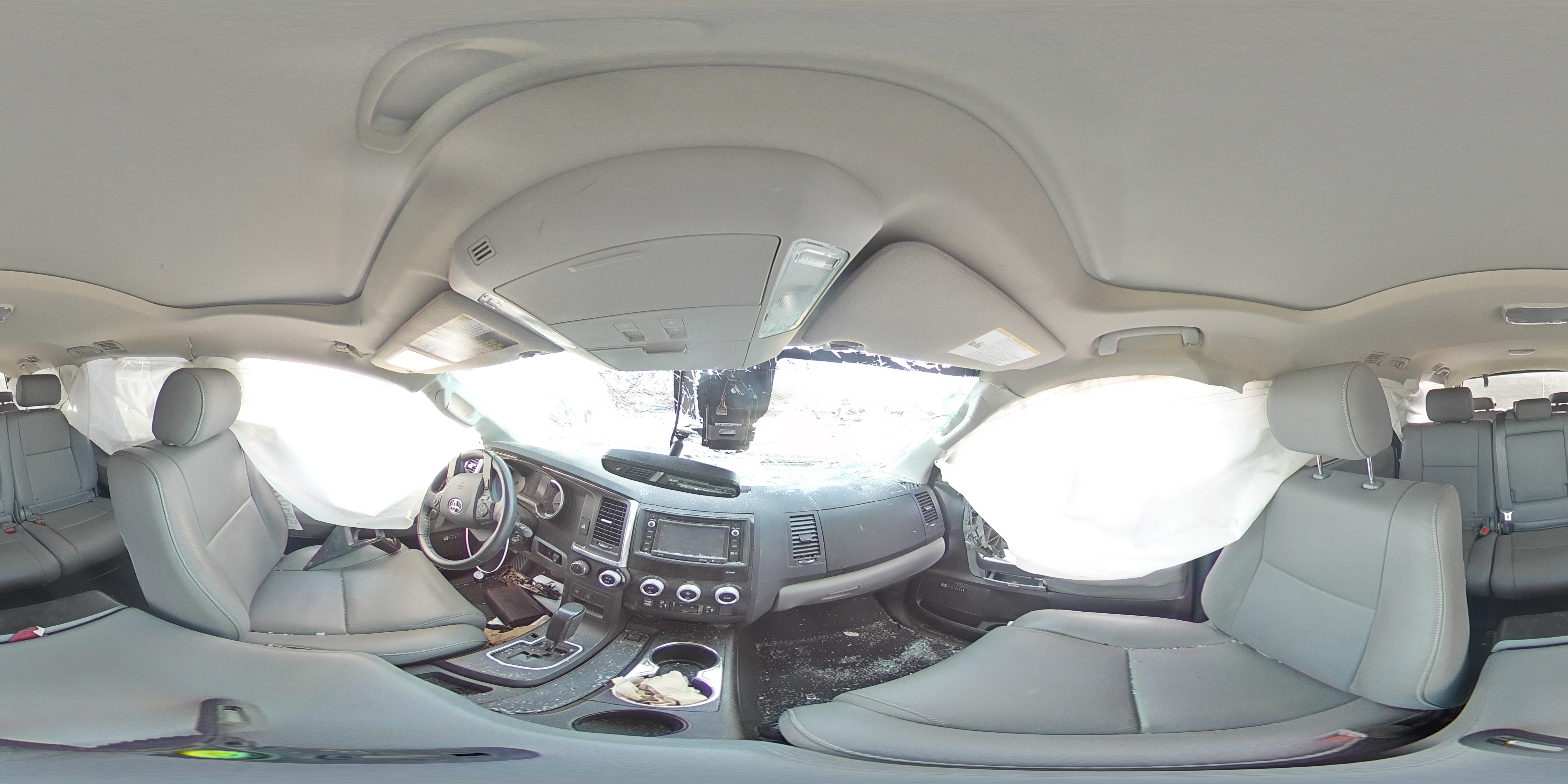2019 TOYOTA SEQUOIA LI 5TDJY5G10KS174403