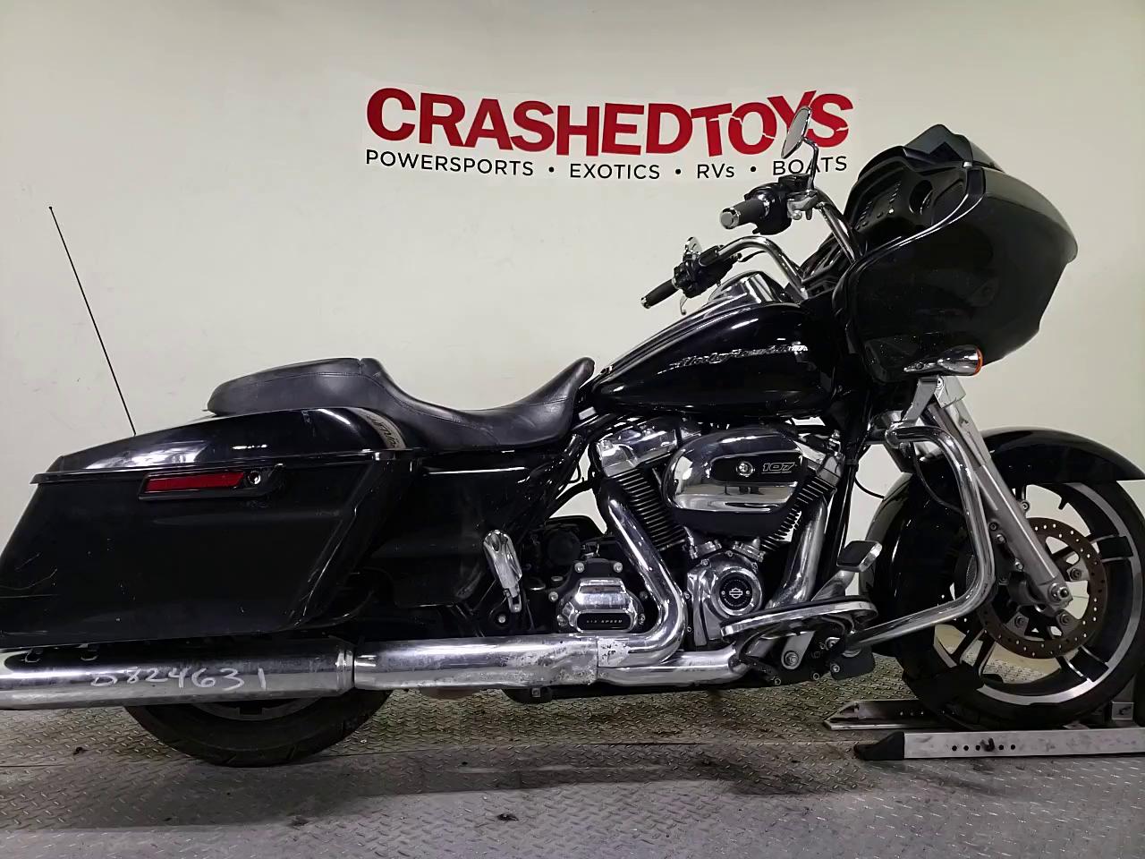 2017 HARLEY-DAVIDSON FLTRX ROAD 1HD1KHC18HB607814