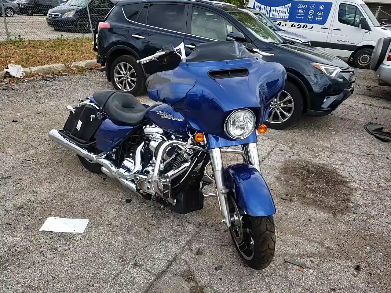 2017 HARLEY-DAVIDSON FLHXS STRE 1HD1KRC16HB615738