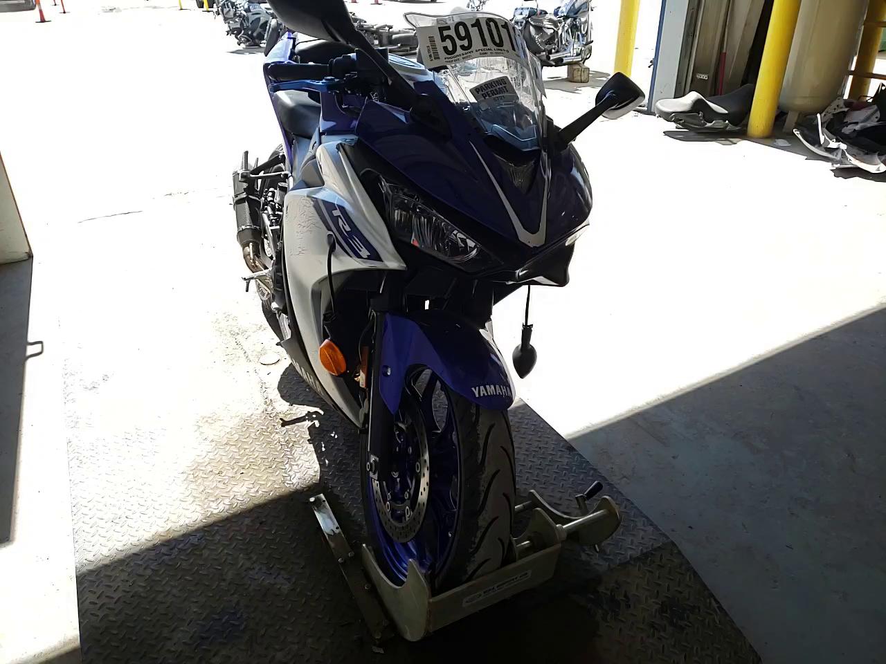 2016 YAMAHA YZFR3 MH3RH06Y2GK015032