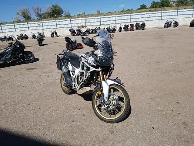 2019 HONDA CRF1000 D JH2SD0453KK300021