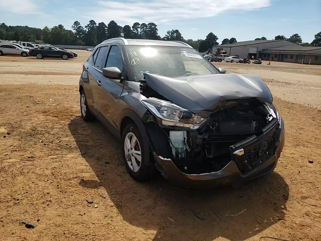 2017 NISSAN KICKS 3N8CP5HZ4XL492452