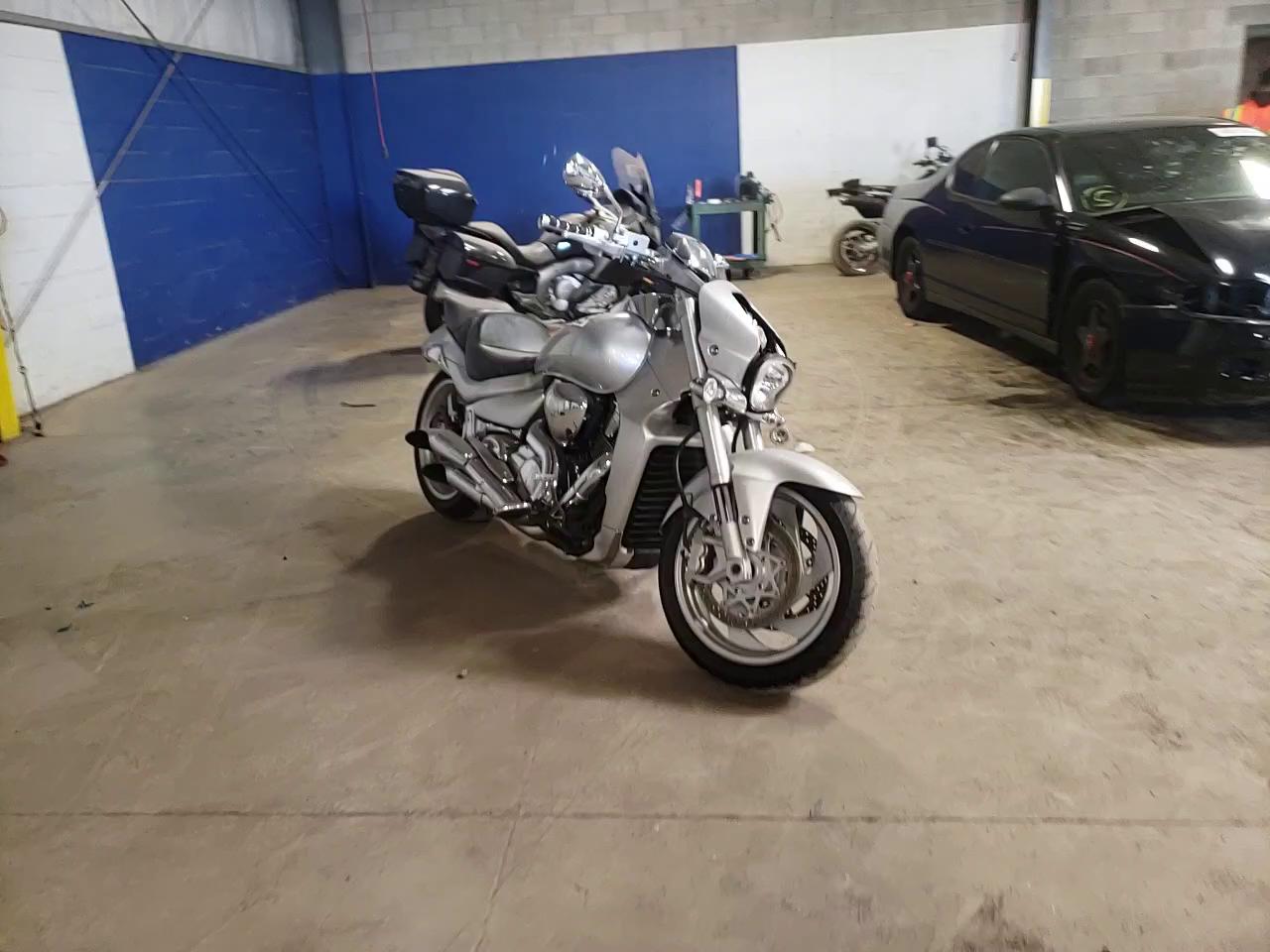 2006 SUZUKI M109R / VZ JS1VY53A562103020