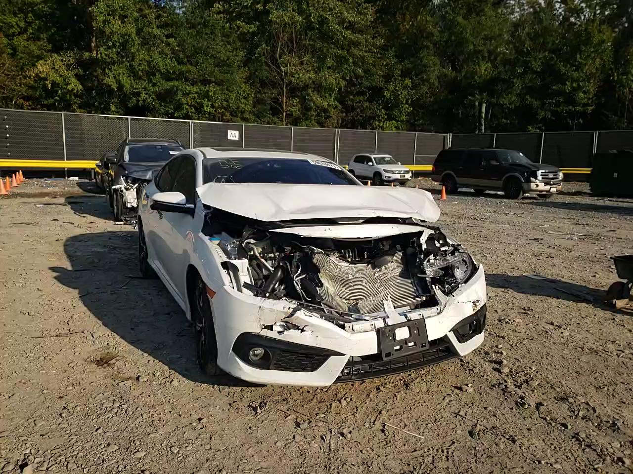 2017 HONDA CIVIC TOUR 19XFC1F9XHE204899
