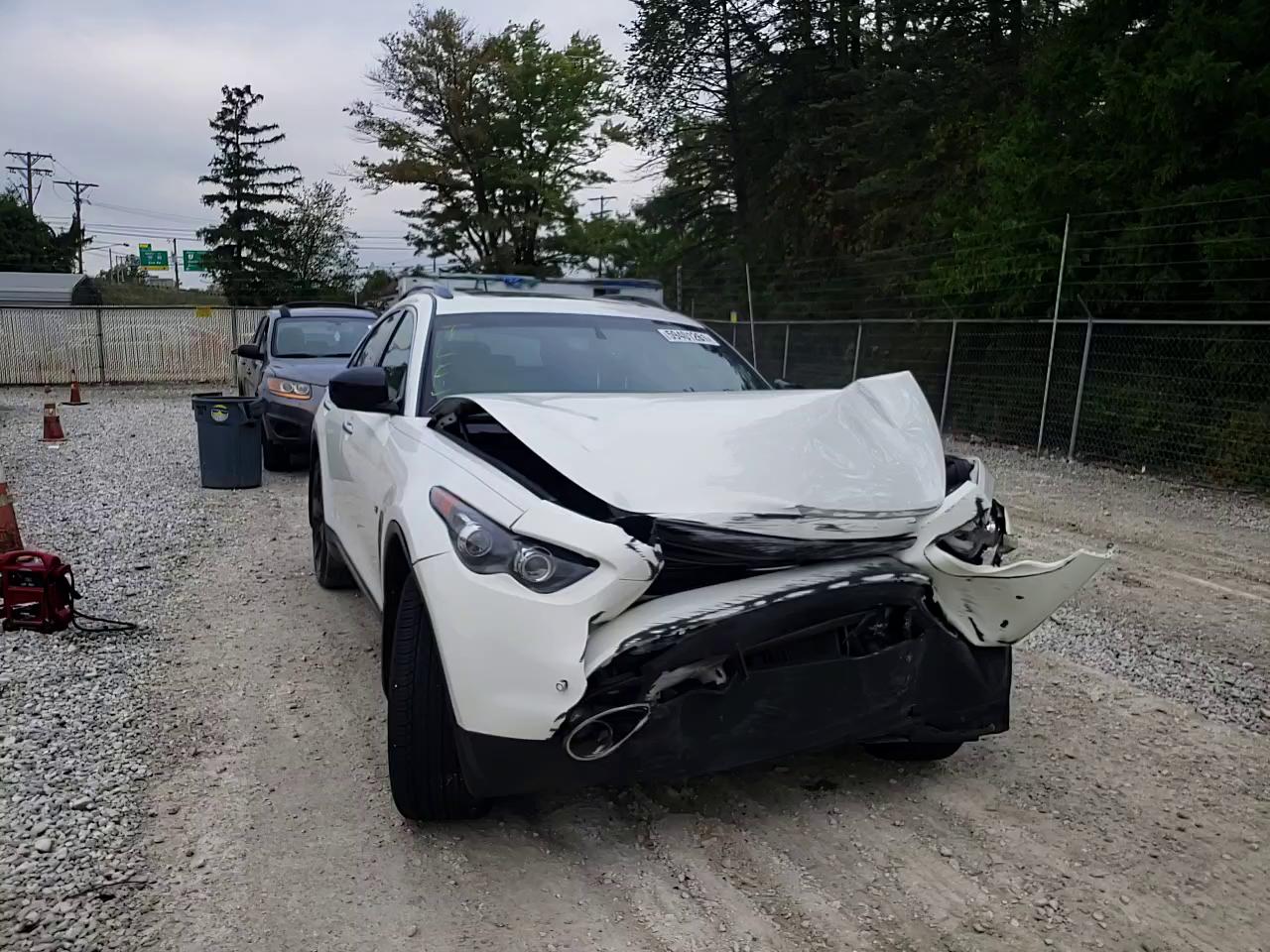 2015 INFINITI QX70 JN8CS1MW6FM483396