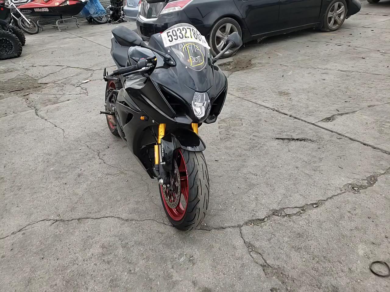 2020 SUZUKI GSX-R1000 JS1DM11M1L7100014