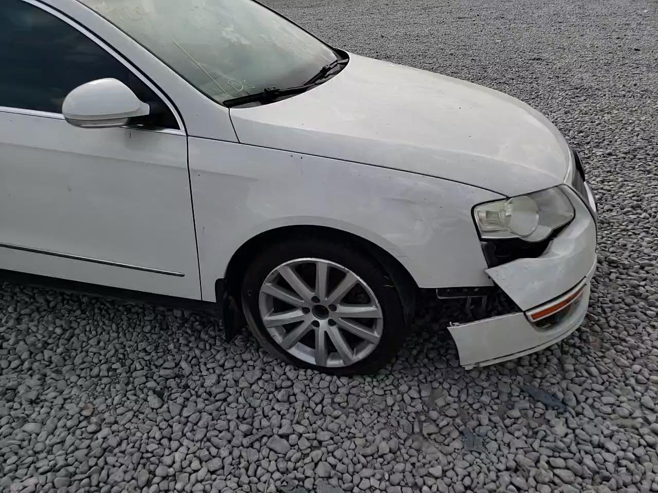 2010 VOLKSWAGEN PASSAT KOM WVWJK7AN3AE131980