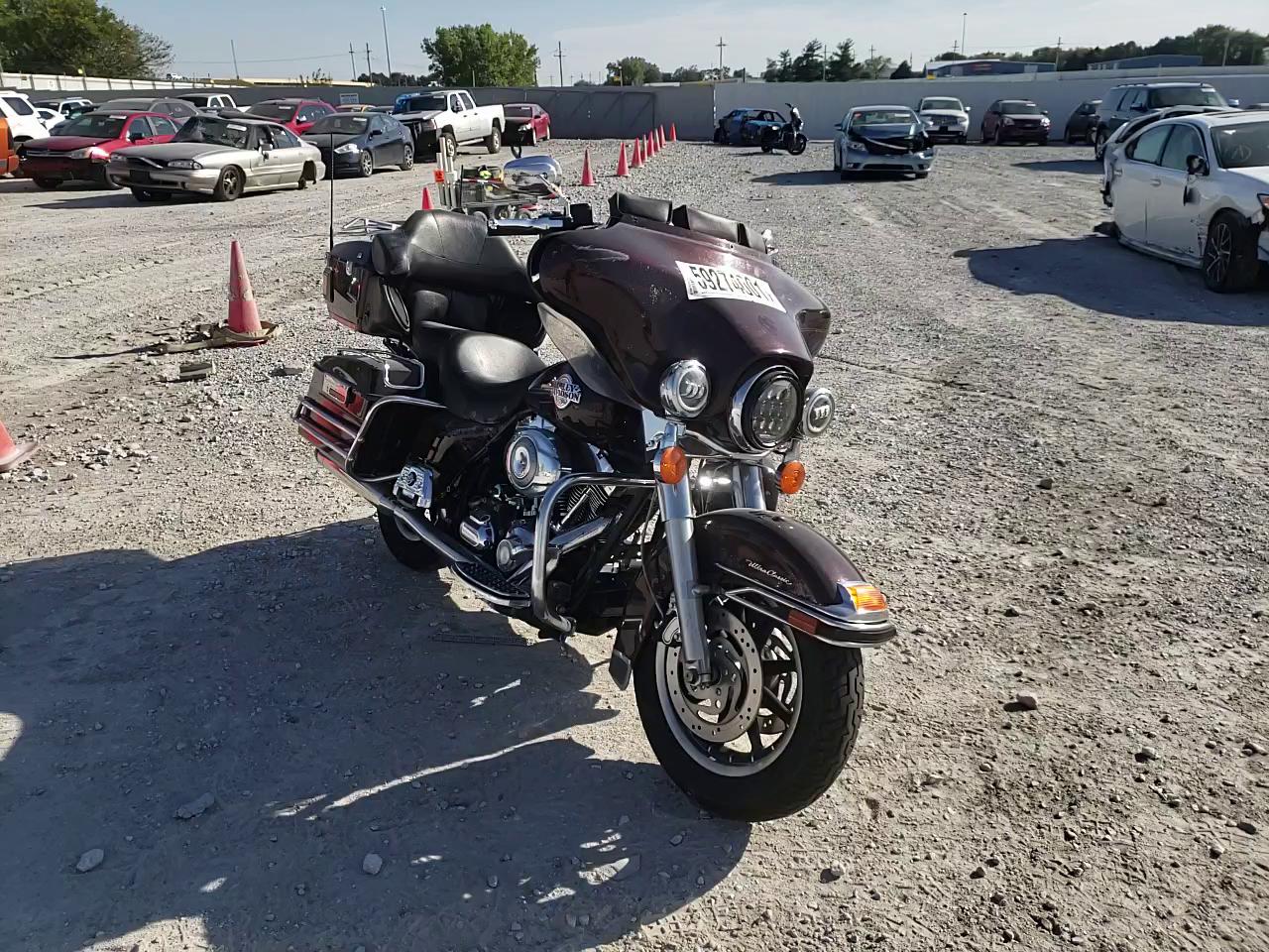 2007 HARLEY-DAVIDSON FLHTCUI 1HD1FC4167Y698857